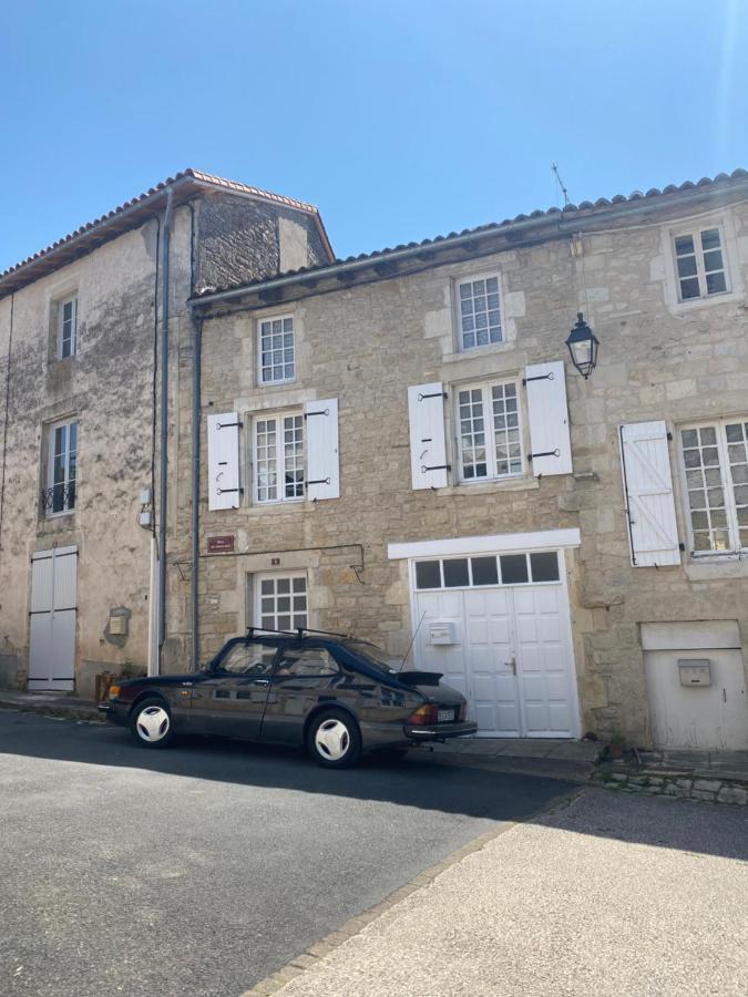 The Wild Geese Bed & Breakfast Nanteuil-en-Vallée Dış mekan fotoğraf